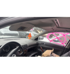 Serrure avant gauche VOLKSWAGEN PASSAT 4