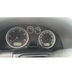 Serrure avant gauche VOLKSWAGEN PASSAT 4