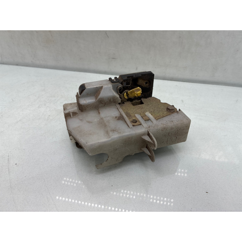 Serrure arriere gauche RENAULT CLIO 2 Photo n°3
