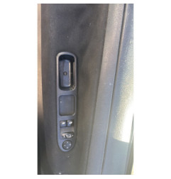 Pretensionneur de ceinture avant droit PEUGEOT 207