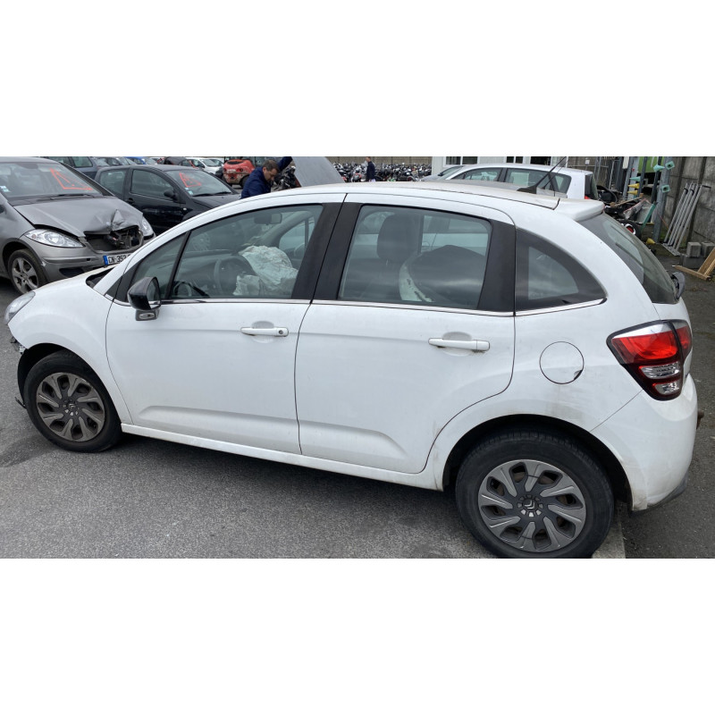 Reservoir AdBlue CITROEN C3 2 Photo n°9