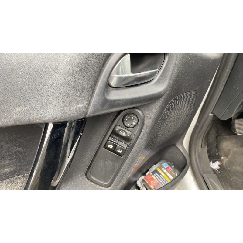 Reservoir AdBlue CITROEN C3 2 Photo n°13