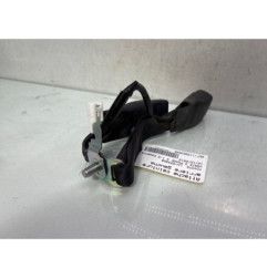 Attache ceinture arriere gauche TOYOTA YARIS 3