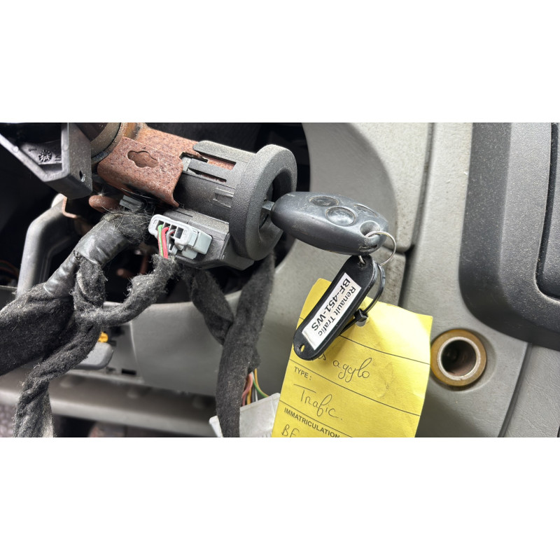 Serrure avant gauche RENAULT TRAFIC 2 Photo n°18