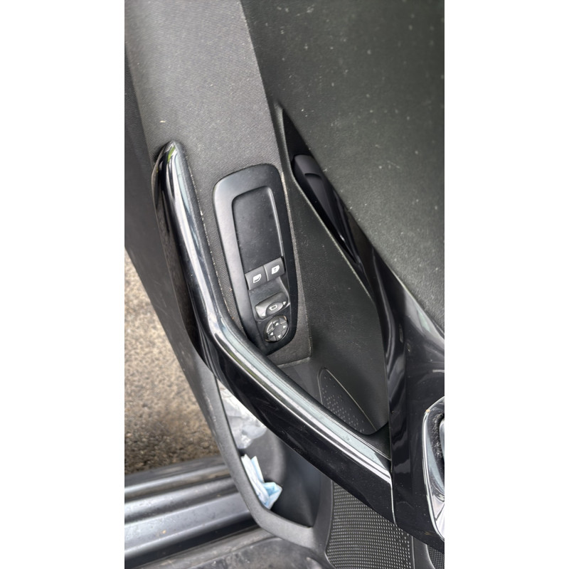 Pretensionneur de ceinture avant droit PEUGEOT 208 1 Photo n°16