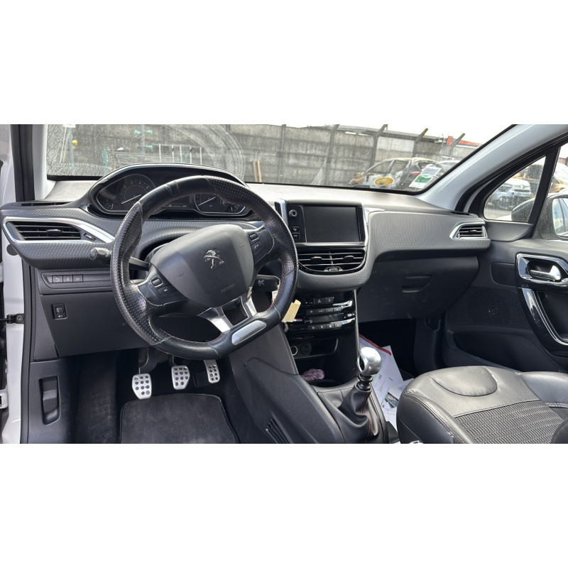 Reservoir AdBlue PEUGEOT 208 1 Photo n°18