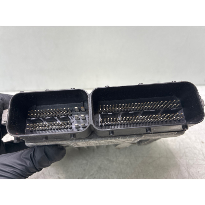 Calculateur moteur KIA CEE-D 2 Photo n°1