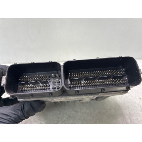Calculateur moteur KIA CEE-D 2 Photo n°1