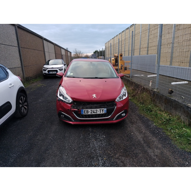 Reservoir AdBlue PEUGEOT 208 1 Photo n°6