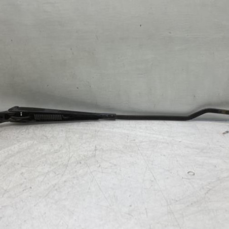 Bras essuie glace avant gauche VOLKSWAGEN PASSAT 4
