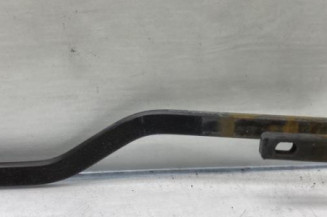 Bras essuie glace avant gauche VOLKSWAGEN PASSAT 4