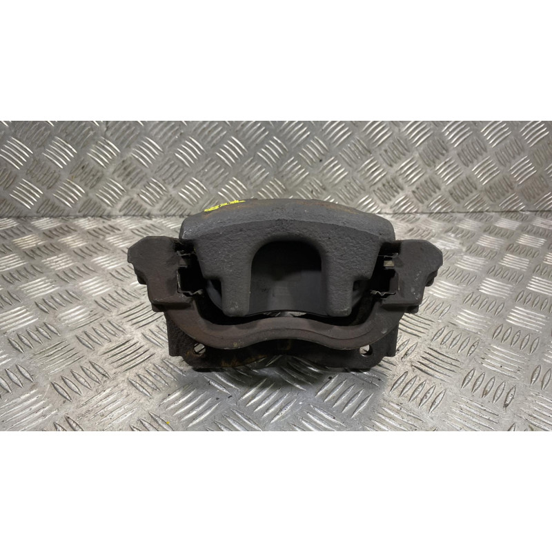Etrier avant gauche (freinage) TOYOTA AVENSIS 3 Photo n°2