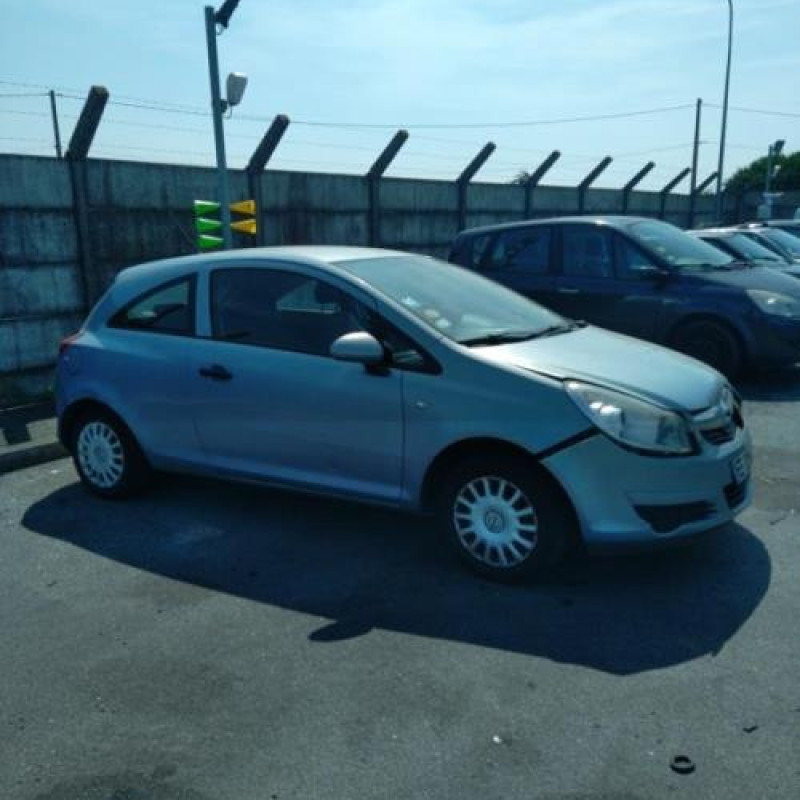Feu arriere principal droit (feux) OPEL CORSA D Photo n°5