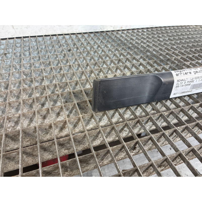 Baguette de porte arriere gauche  RENAULT CLIO 3 Photo n°3