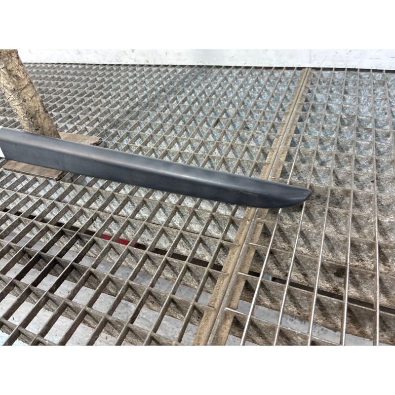 Baguette de porte arriere gauche  RENAULT CLIO 3 Photo n°4