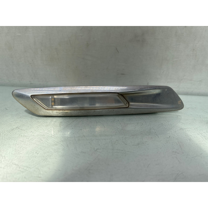Repetiteur clignotant avant gauche (Feux) BMW SERIE 5 F11 Photo n°1