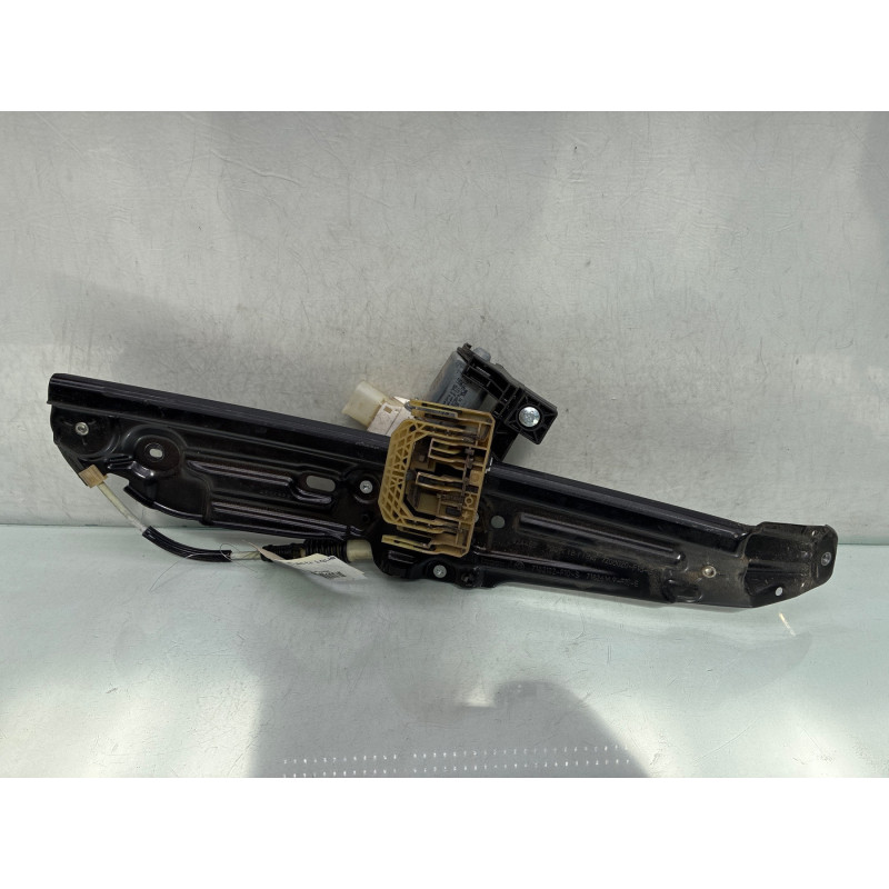 Leve vitre electrique arriere droit BMW SERIE 5 F11 Photo n°4
