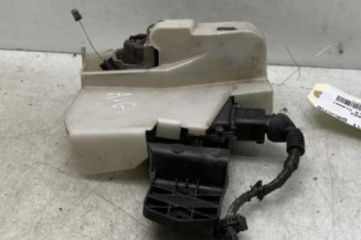 Serrure avant gauche VOLKSWAGEN PASSAT 4