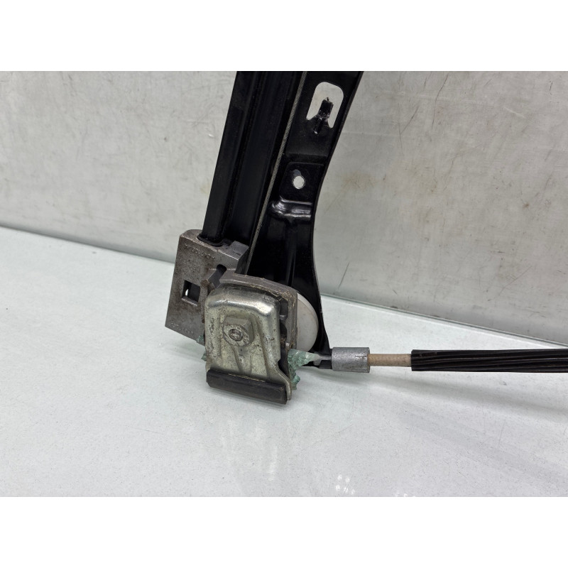 Leve vitre electrique avant gauche MERCEDES CLASSE C 203 COUPE SPORT Photo n°6