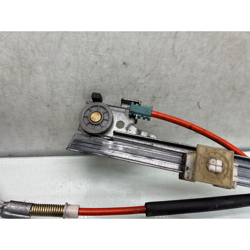 Leve vitre electrique avant droit PEUGEOT 106 Photo n°4