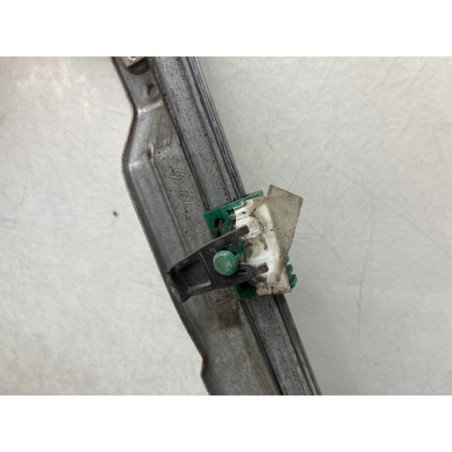 Leve vitre electrique avant droit RENAULT CLIO 3 Photo n°1