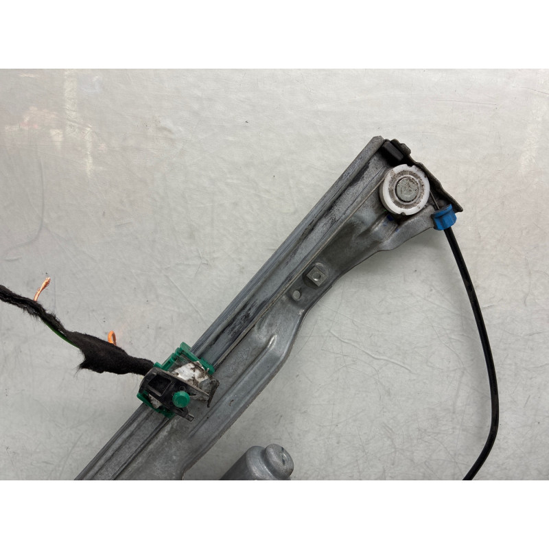 Leve vitre electrique avant droit RENAULT CLIO 3 Photo n°3