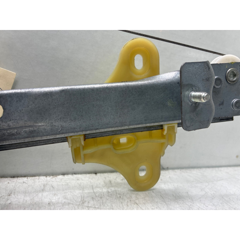 Leve vitre electrique arriere droit RENAULT CLIO 4 Photo n°2
