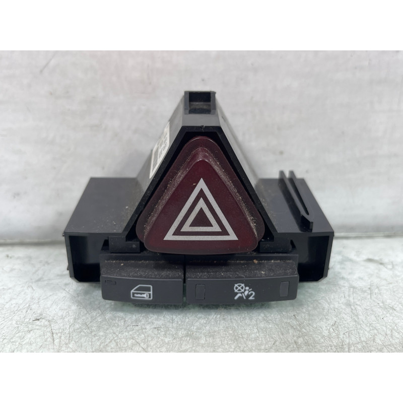 Bouton de warning OPEL CORSA D Photo n°3