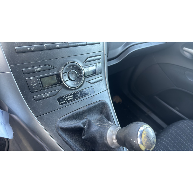 Porte avant gauche TOYOTA AURIS 1 Photo n°20