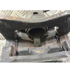 Etrier avant droit (freinage) TOYOTA COROLLA 10