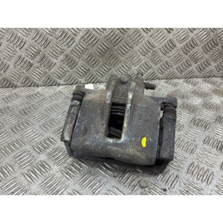 Etrier avant gauche (freinage) TOYOTA COROLLA 10
