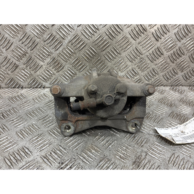 Etrier avant gauche (freinage) TOYOTA COROLLA 10 Photo n°4