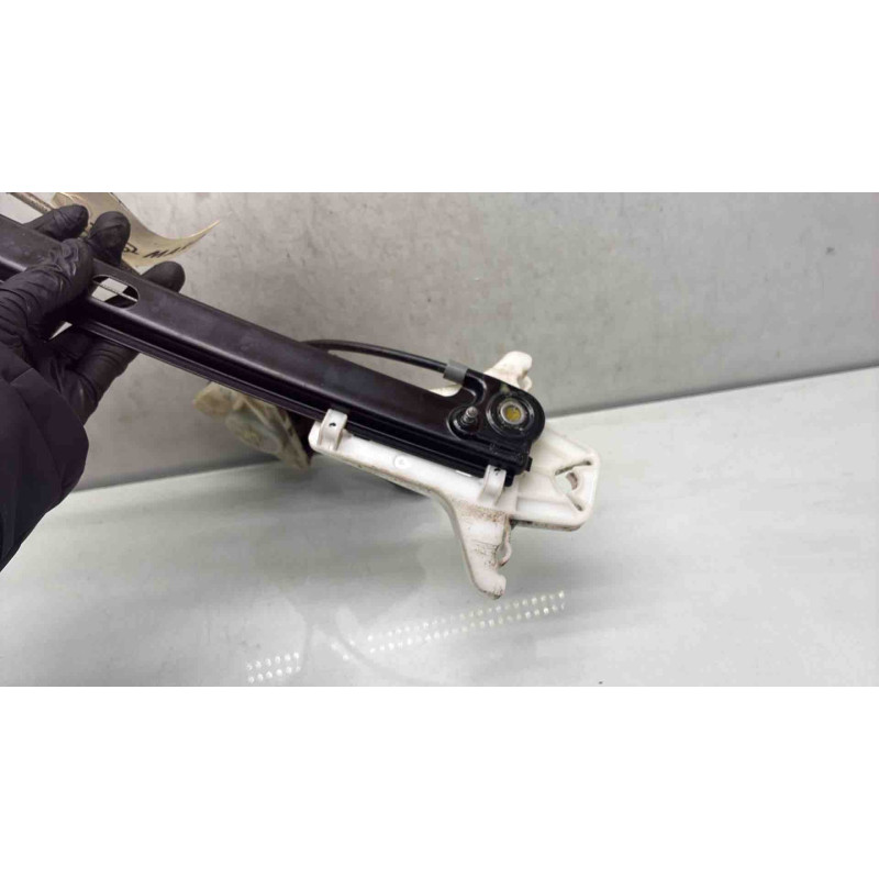 Leve vitre electrique arriere droit VOLKSWAGEN POLO 5 Photo n°4