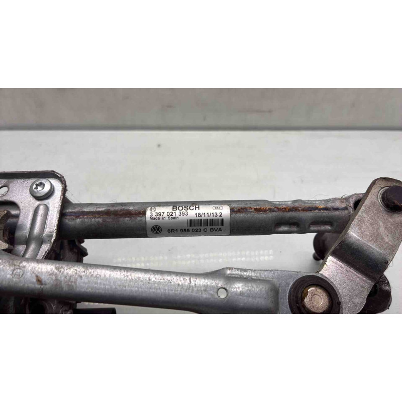Moteur essuie glace avant VOLKSWAGEN POLO 5 Photo n°4