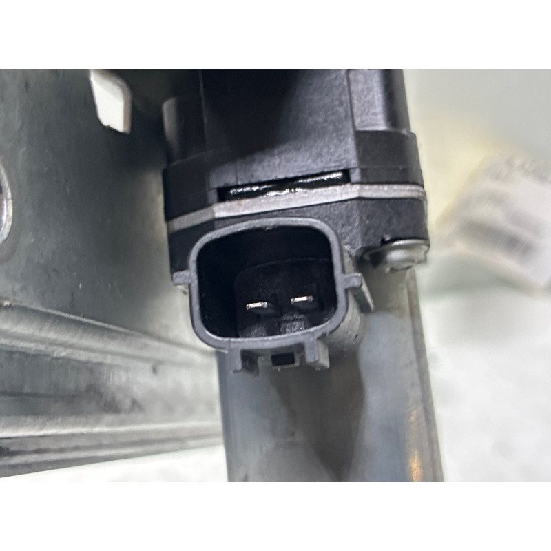 Leve vitre electrique avant droit RENAULT CLIO 4 Photo n°1