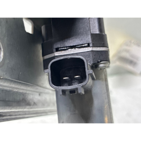 Leve vitre electrique avant droit RENAULT CLIO 4 Photo n°1