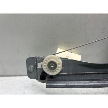 Leve vitre electrique avant droit RENAULT CLIO 4