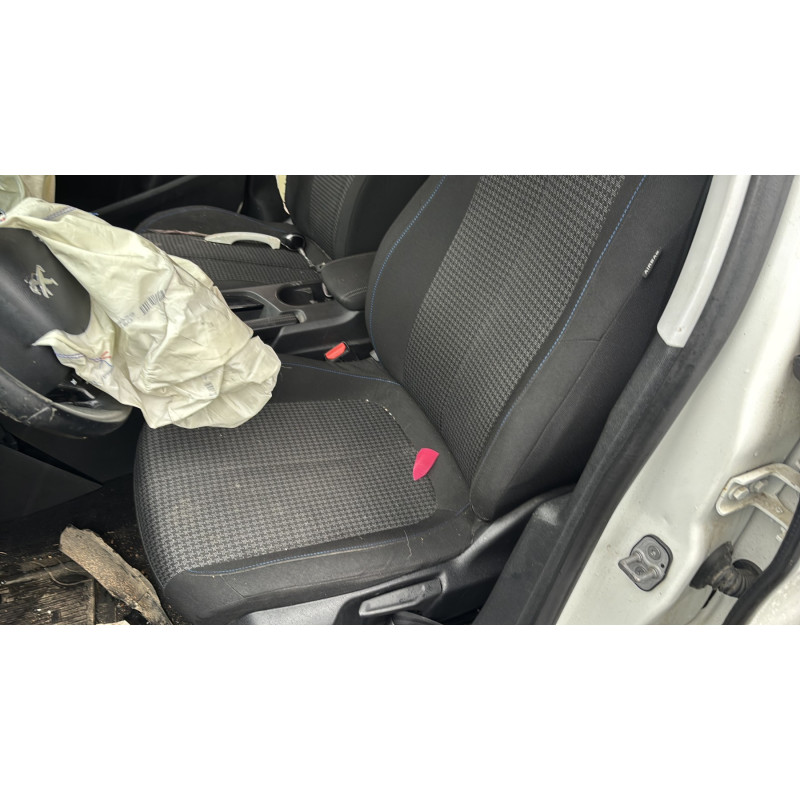 Interrupteur de leve vitre arriere droit PEUGEOT 308 2 SW Photo n°20