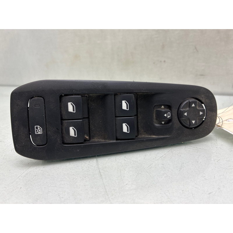 Interrupteur de leve vitre avant gauche PEUGEOT 308 2 SW Photo n°4