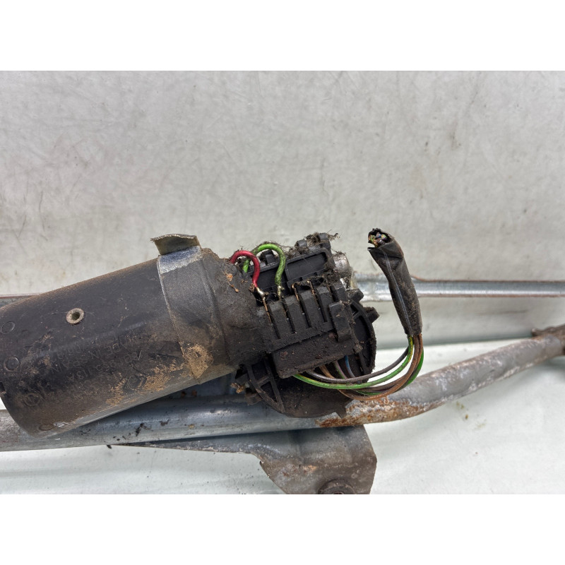 Moteur essuie glace avant VOLKSWAGEN PASSAT 4 Photo n°5