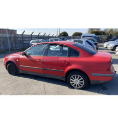 Moteur essuie glace avant VOLKSWAGEN PASSAT 4