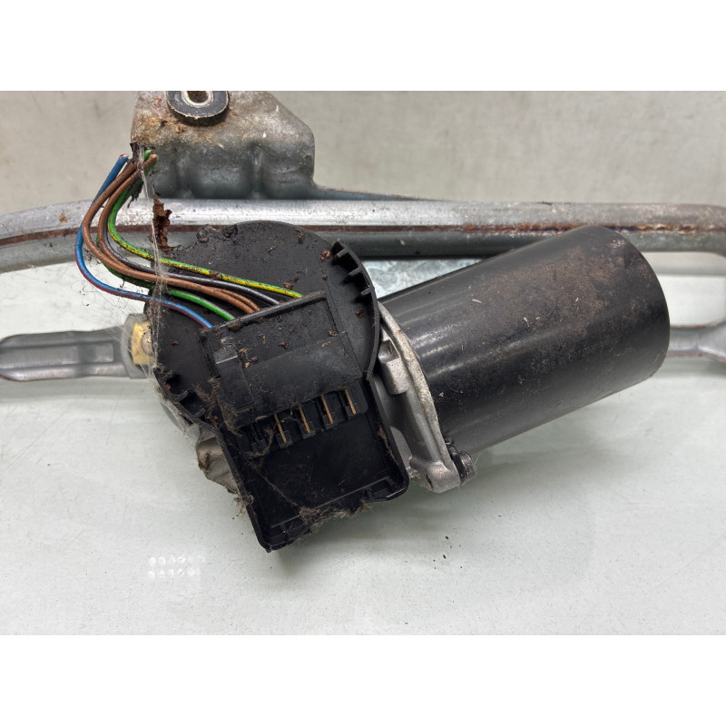 Moteur essuie glace avant VOLKSWAGEN PASSAT 4 Photo n°2