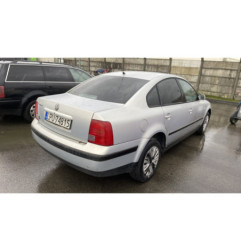 Moteur essuie glace avant VOLKSWAGEN PASSAT 4