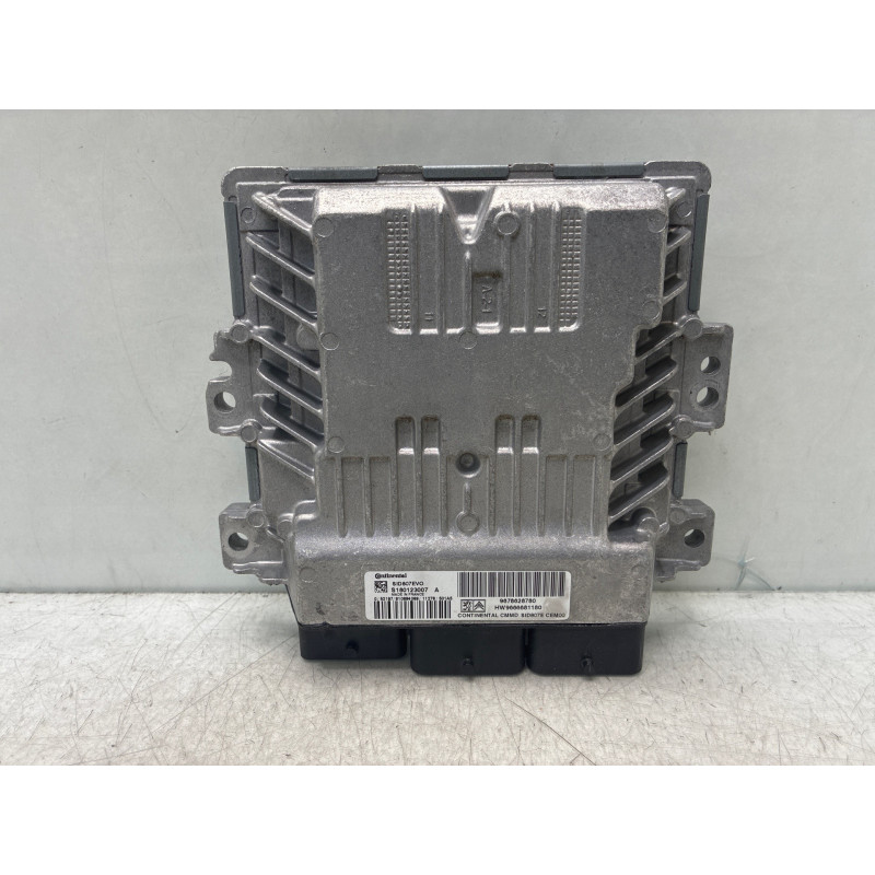 Calculateur moteur PEUGEOT 3008 1 Photo n°4