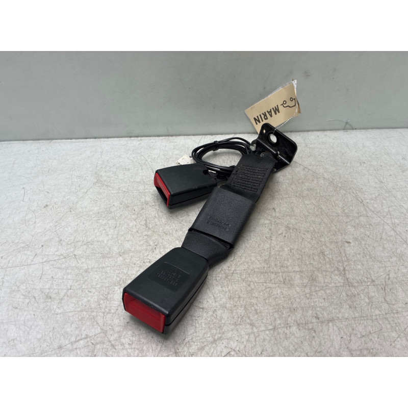 Attache ceinture arriere droit PEUGEOT 3008 1 Photo n°1