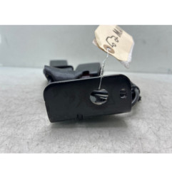 Attache ceinture arriere droit PEUGEOT 3008 1