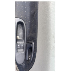 Etrier avant gauche (freinage) RENAULT CLIO 2