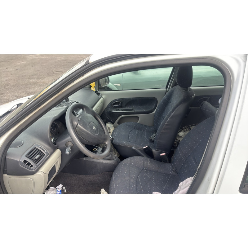 Etrier avant gauche (freinage) RENAULT CLIO 2 Photo n°14