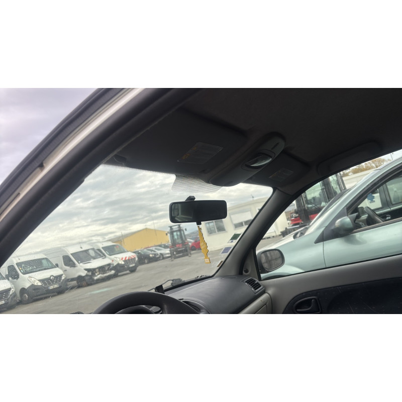 Etrier avant gauche (freinage) RENAULT CLIO 2 Photo n°16