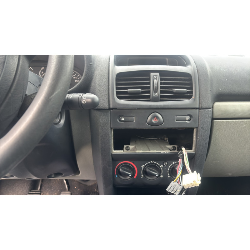 Etrier avant gauche (freinage) RENAULT CLIO 2 Photo n°20